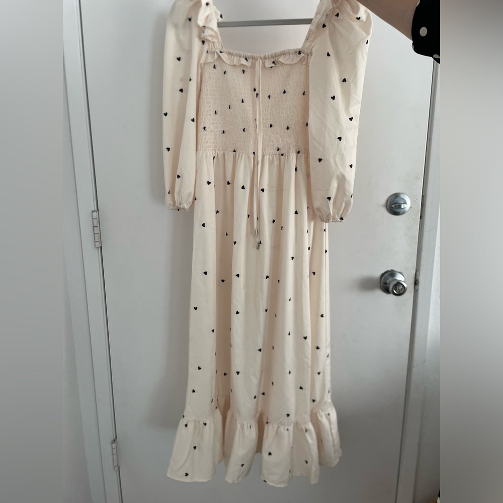 Heart patterned midi dress with square neckline